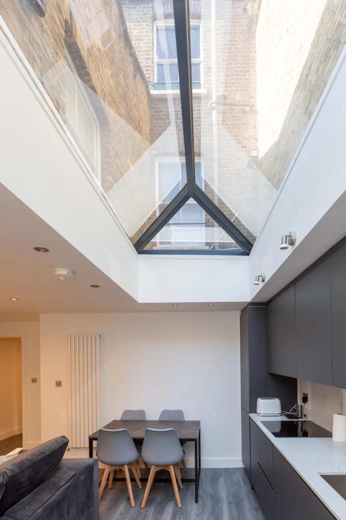 Ferienwohnung Stylish 2-Bed Flat In The Heart Of West Hampstead London Exterior foto